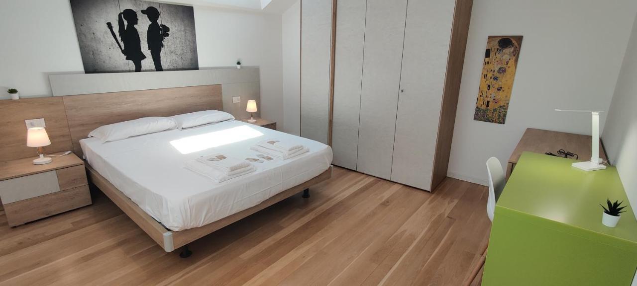 Nxt Station Deluxe Apartment Бергамо Экстерьер фото