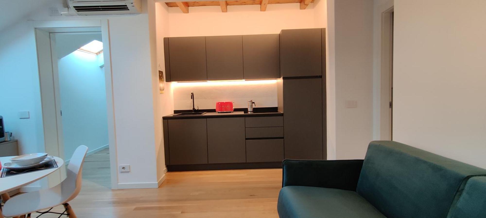Nxt Station Deluxe Apartment Бергамо Экстерьер фото