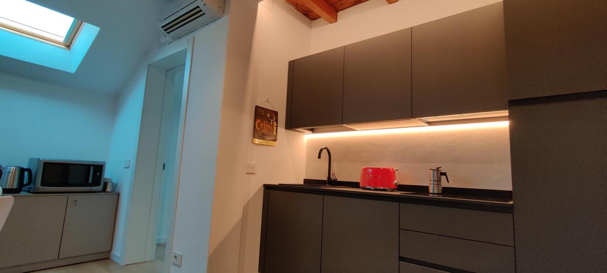Nxt Station Deluxe Apartment Бергамо Экстерьер фото